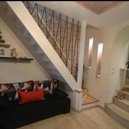 Doreva House