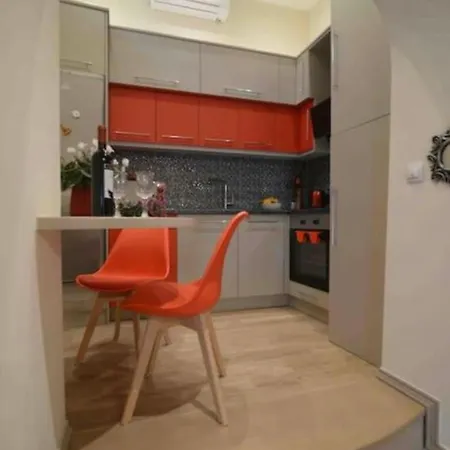 Doreva House *